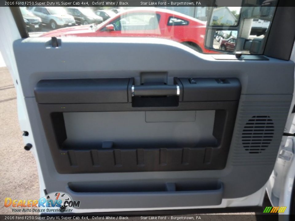 2016 Ford F250 Super Duty XL Super Cab 4x4 Oxford White / Black Photo #15