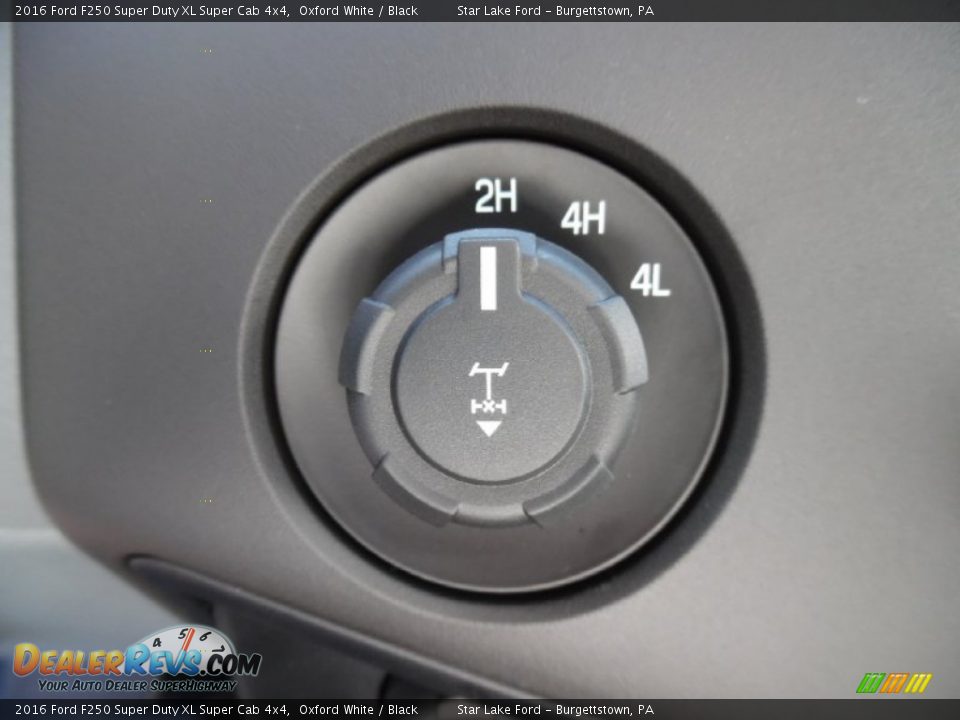 2016 Ford F250 Super Duty XL Super Cab 4x4 Oxford White / Black Photo #18