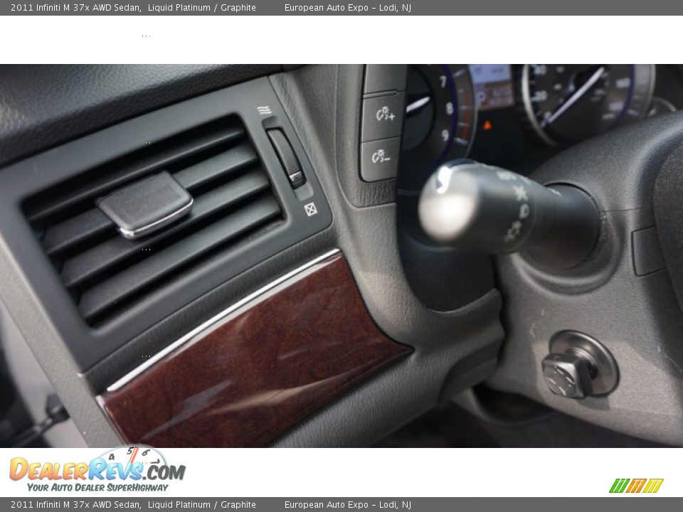 2011 Infiniti M 37x AWD Sedan Liquid Platinum / Graphite Photo #28