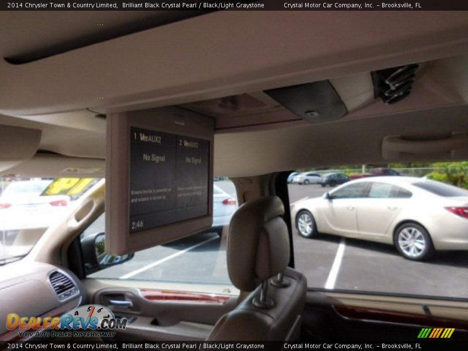 2014 Chrysler Town & Country Limited Brilliant Black Crystal Pearl / Black/Light Graystone Photo #7