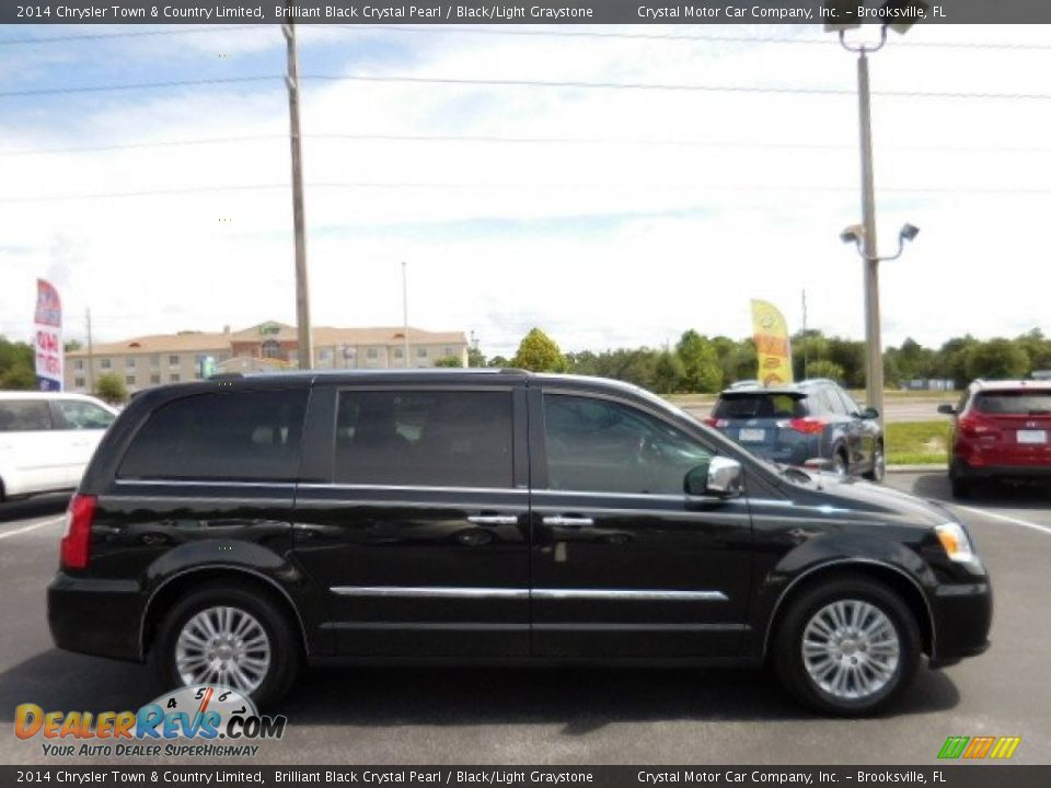 2014 Chrysler Town & Country Limited Brilliant Black Crystal Pearl / Black/Light Graystone Photo #12
