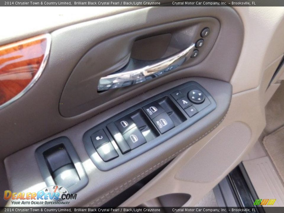 2014 Chrysler Town & Country Limited Brilliant Black Crystal Pearl / Black/Light Graystone Photo #20