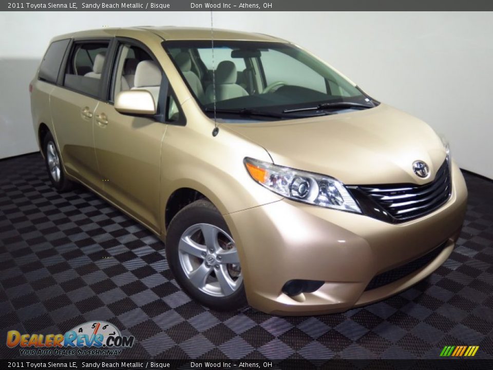 Front 3/4 View of 2011 Toyota Sienna LE Photo #3