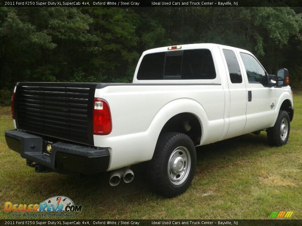 2011 Ford F250 Super Duty XL SuperCab 4x4 Oxford White / Steel Gray Photo #5