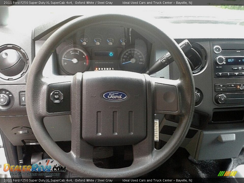 2011 Ford F250 Super Duty XL SuperCab 4x4 Oxford White / Steel Gray Photo #18