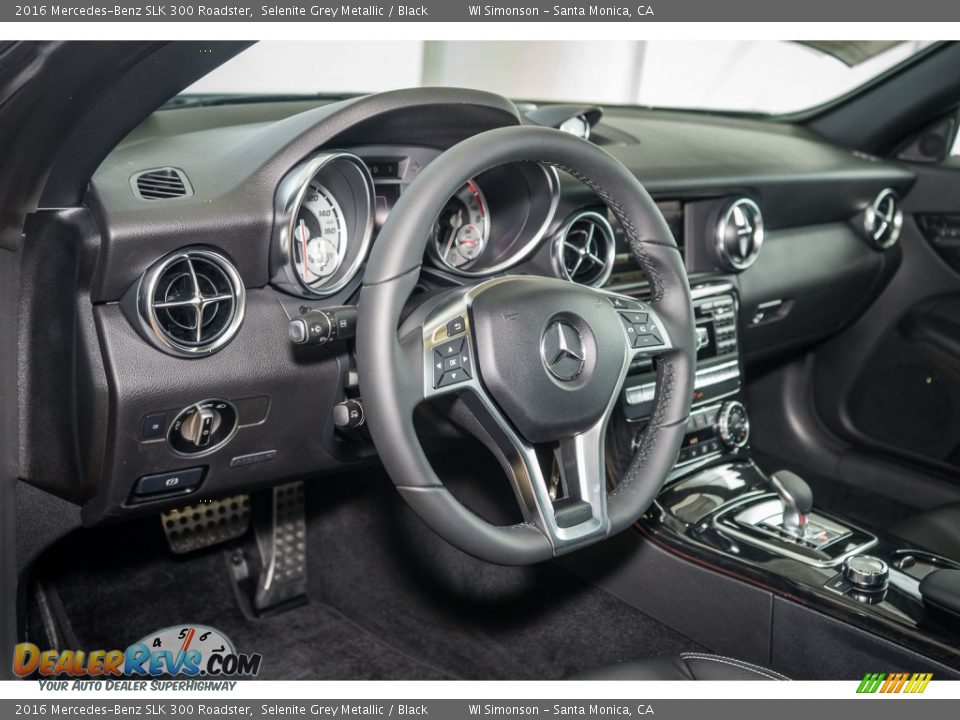 Dashboard of 2016 Mercedes-Benz SLK 300 Roadster Photo #6