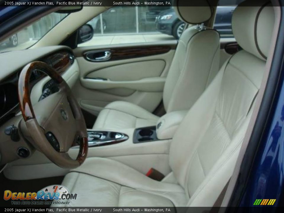 2005 Jaguar XJ Vanden Plas Pacific Blue Metallic / Ivory Photo #8