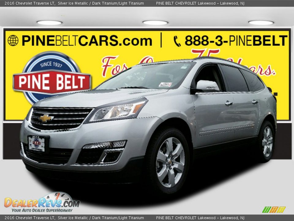 2016 Chevrolet Traverse LT Silver Ice Metallic / Dark Titanium/Light Titanium Photo #1