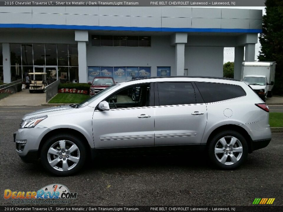 2016 Chevrolet Traverse LT Silver Ice Metallic / Dark Titanium/Light Titanium Photo #3