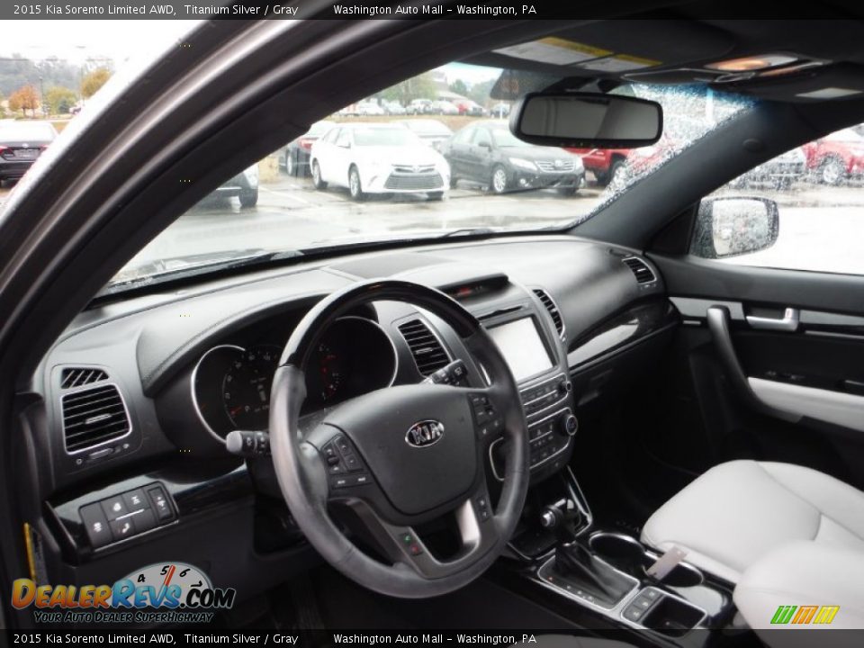 2015 Kia Sorento Limited AWD Titanium Silver / Gray Photo #11