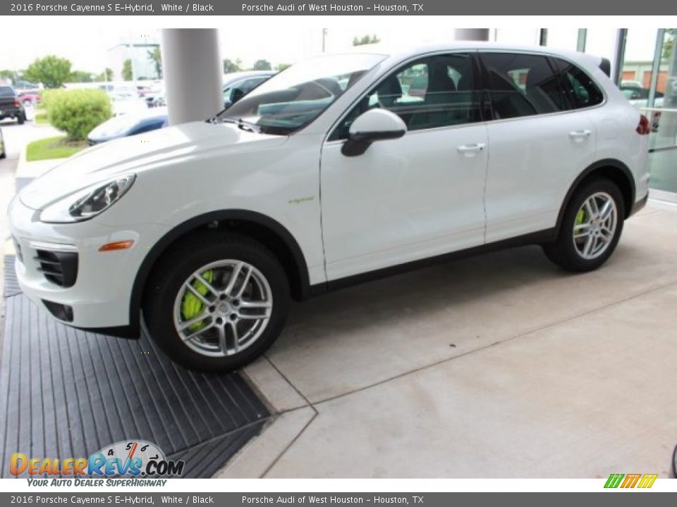 White 2016 Porsche Cayenne S E-Hybrid Photo #5