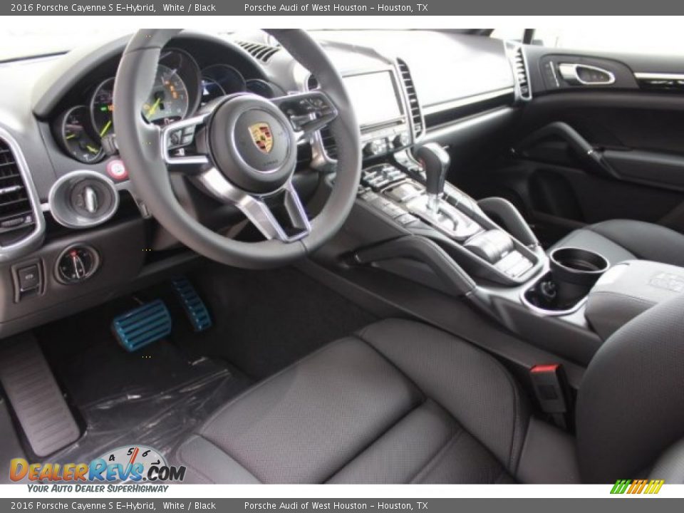Black Interior - 2016 Porsche Cayenne S E-Hybrid Photo #12