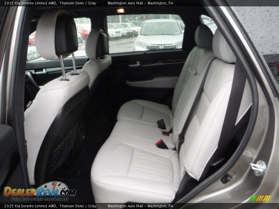 Rear Seat of 2015 Kia Sorento Limited AWD Photo #20