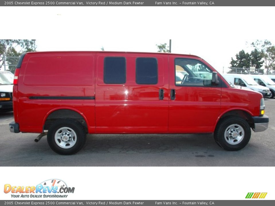 2005 Chevrolet Express 2500 Commercial Van Victory Red / Medium Dark Pewter Photo #2