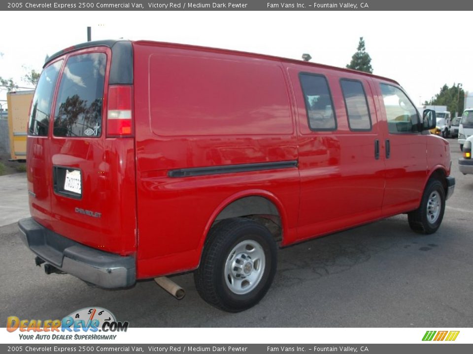 2005 Chevrolet Express 2500 Commercial Van Victory Red / Medium Dark Pewter Photo #5