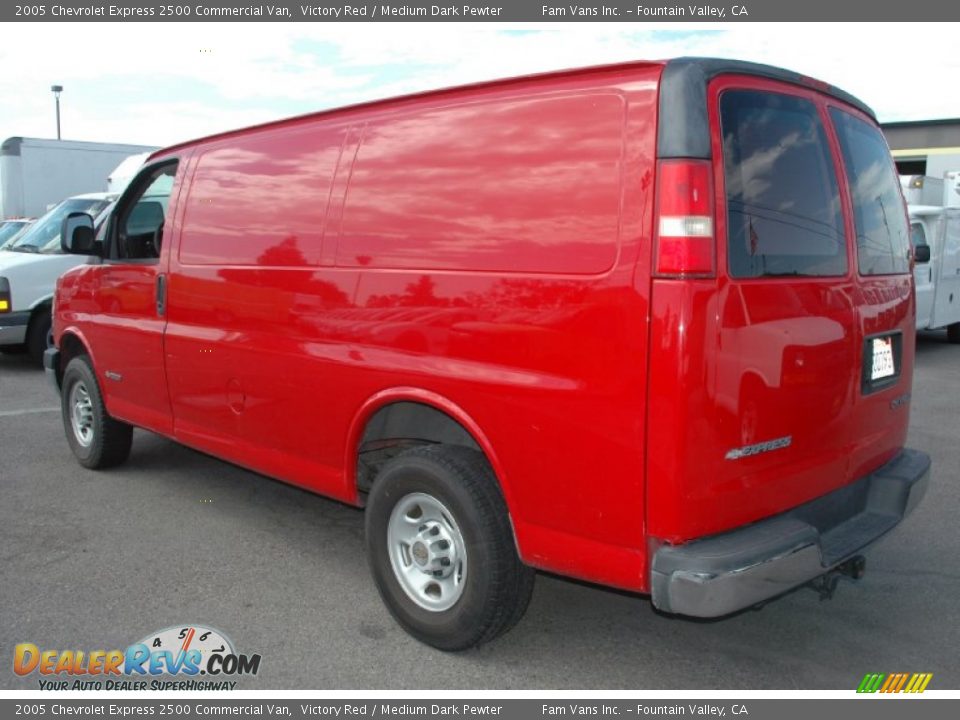 2005 Chevrolet Express 2500 Commercial Van Victory Red / Medium Dark Pewter Photo #8