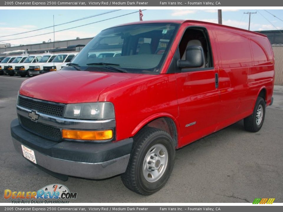 2005 Chevrolet Express 2500 Commercial Van Victory Red / Medium Dark Pewter Photo #11