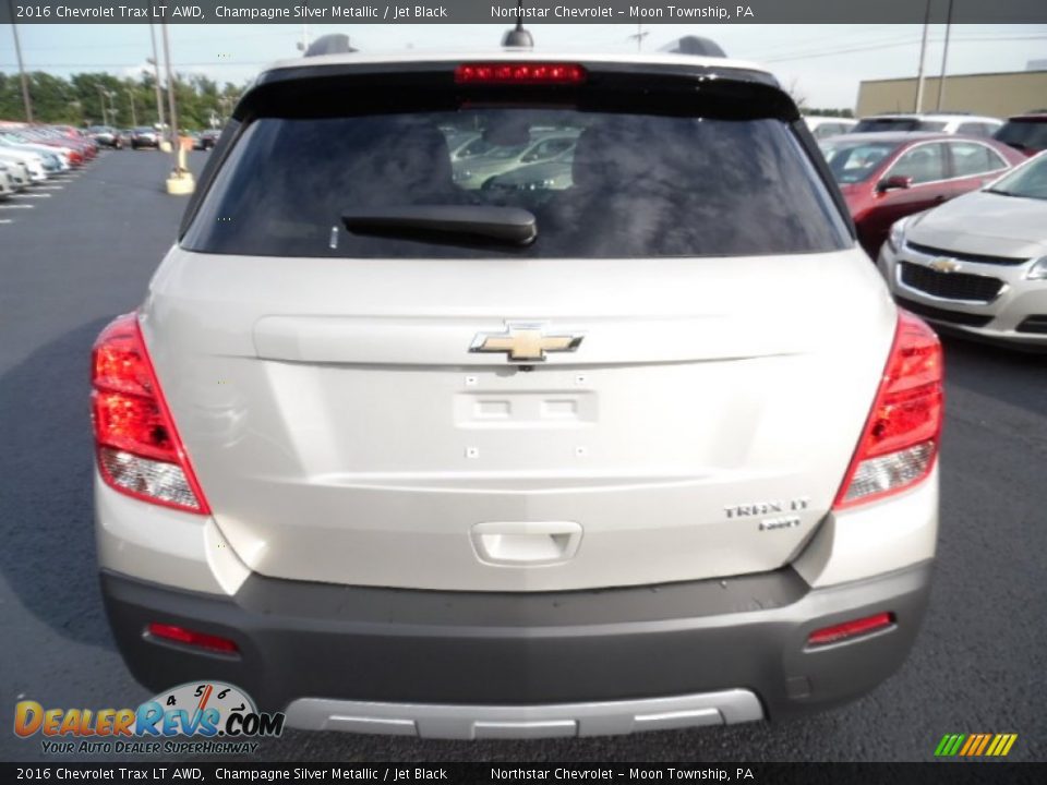 2016 Chevrolet Trax LT AWD Champagne Silver Metallic / Jet Black Photo #7