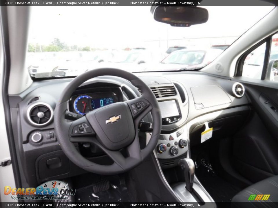 2016 Chevrolet Trax LT AWD Champagne Silver Metallic / Jet Black Photo #14