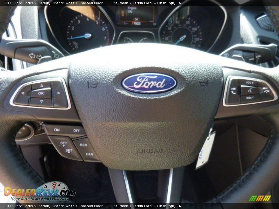 2015 Ford Focus SE Sedan Oxford White / Charcoal Black Photo #12