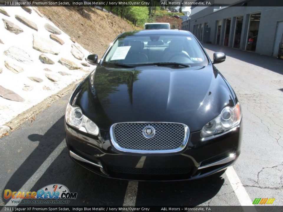 2011 Jaguar XF Premium Sport Sedan Indigo Blue Metallic / Ivory White/Oyster Grey Photo #8