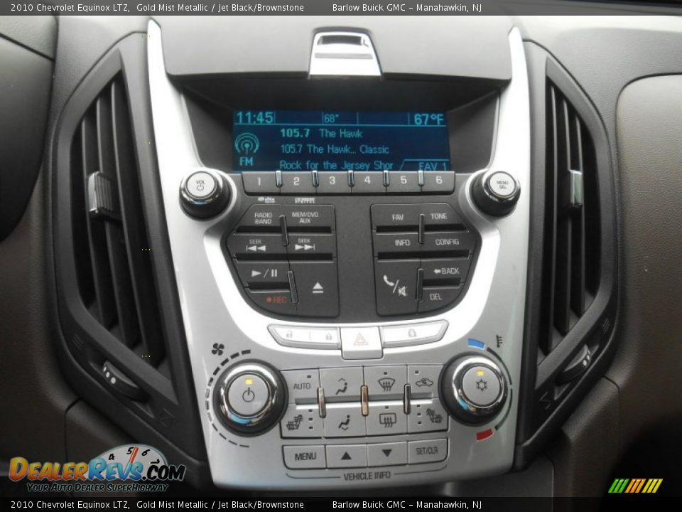 Controls of 2010 Chevrolet Equinox LTZ Photo #18