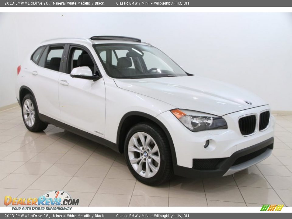 Front 3/4 View of 2013 BMW X1 xDrive 28i Photo #1