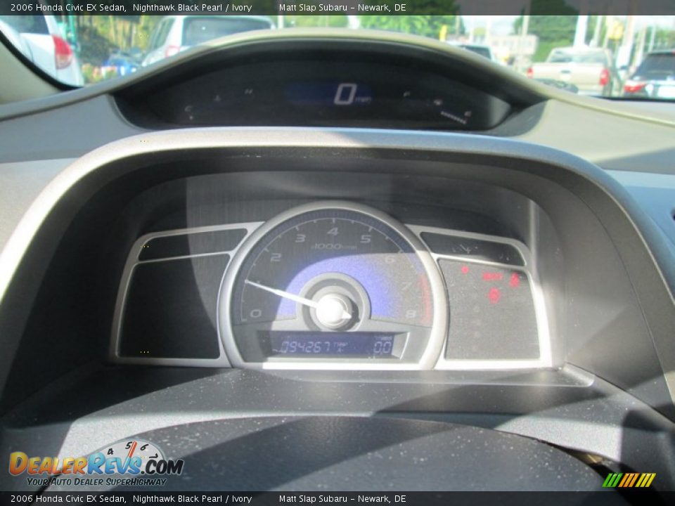 2006 Honda Civic EX Sedan Nighthawk Black Pearl / Ivory Photo #27
