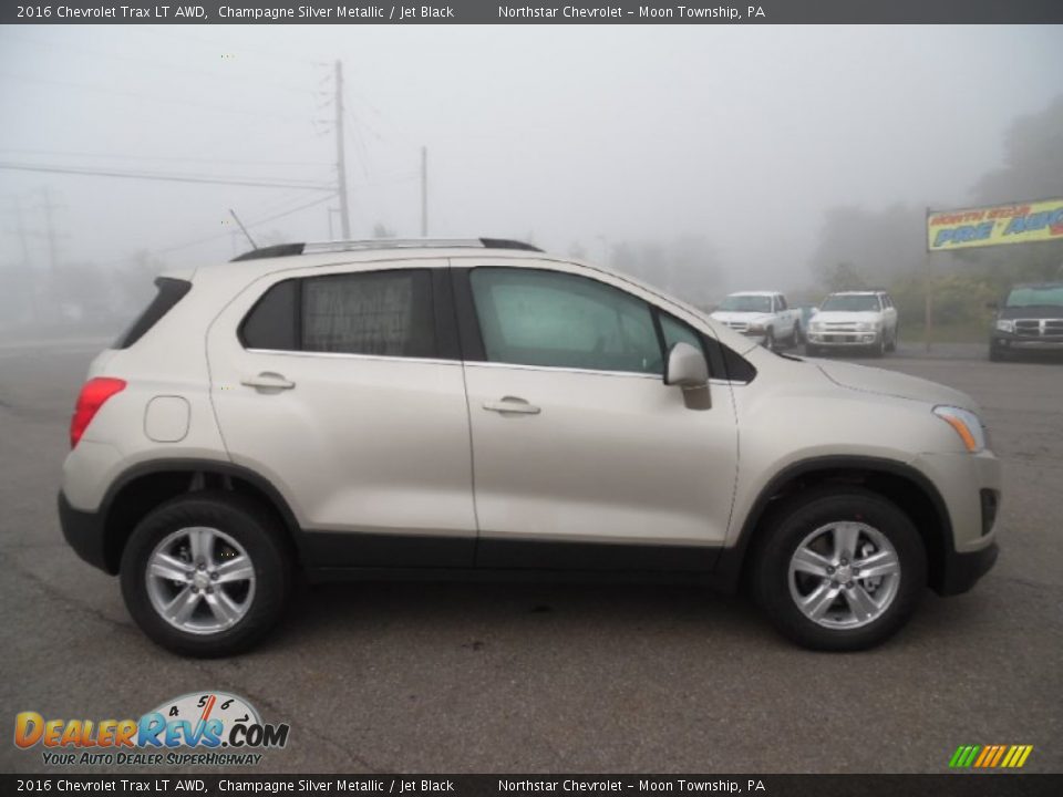 2016 Chevrolet Trax LT AWD Champagne Silver Metallic / Jet Black Photo #4