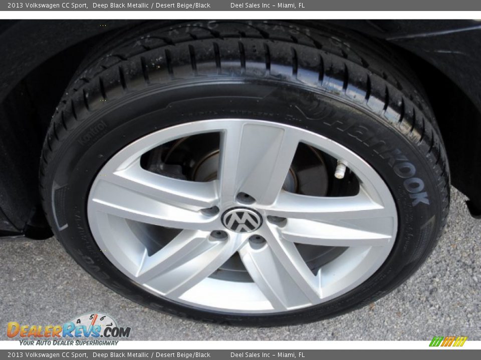 2013 Volkswagen CC Sport Deep Black Metallic / Desert Beige/Black Photo #11