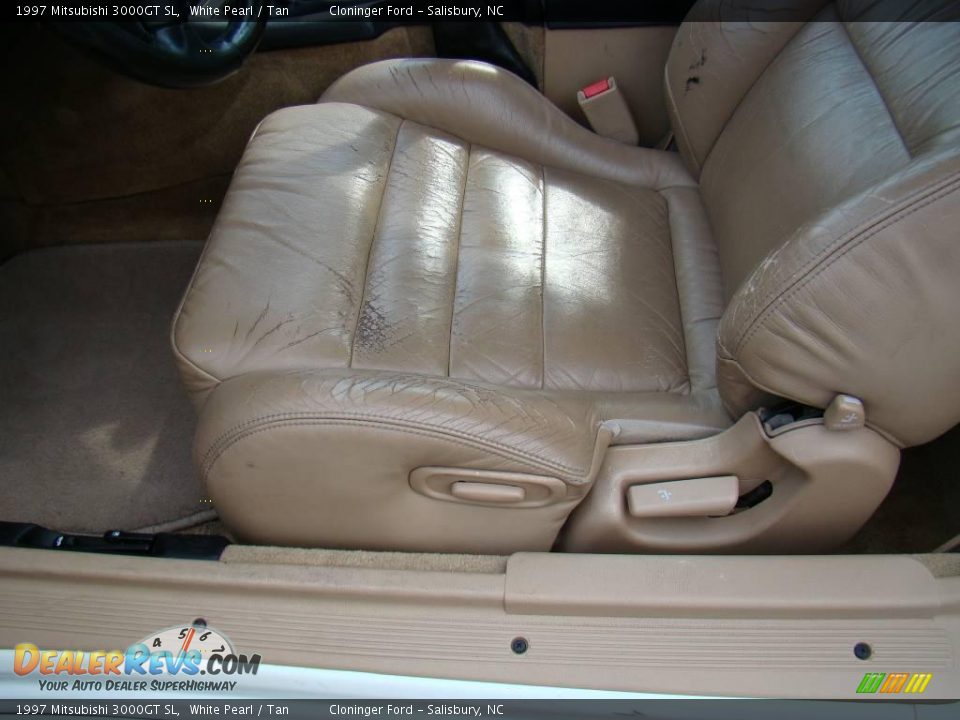 1997 Mitsubishi 3000GT SL White Pearl / Tan Photo #14