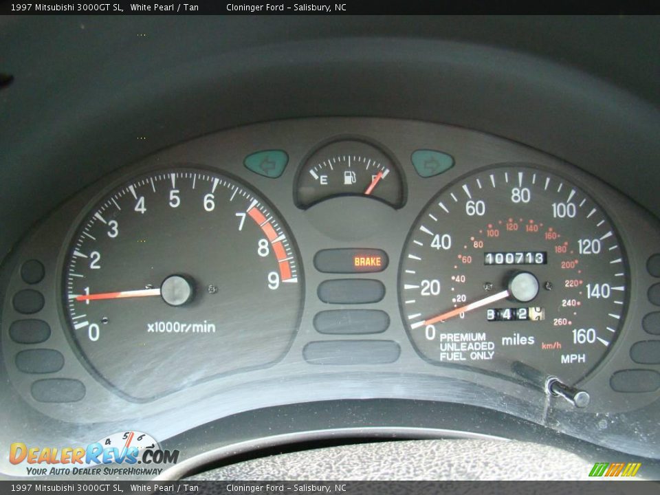 1997 Mitsubishi 3000GT SL White Pearl / Tan Photo #15