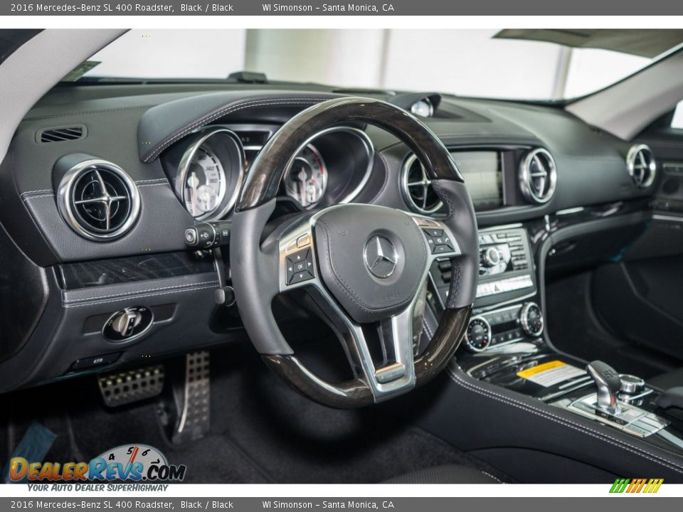 Dashboard of 2016 Mercedes-Benz SL 400 Roadster Photo #6