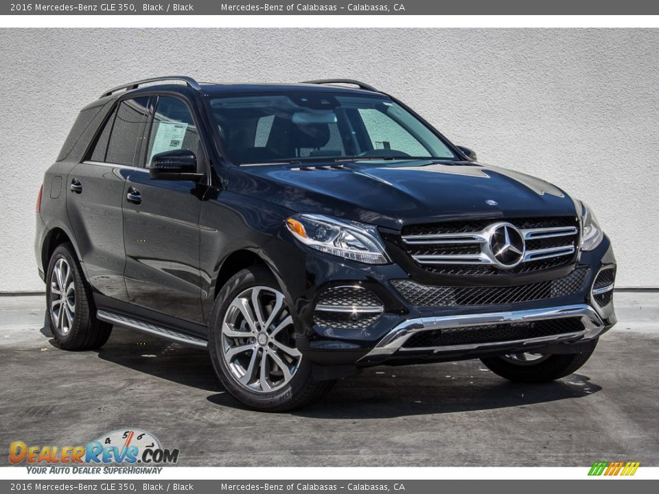 Front 3/4 View of 2016 Mercedes-Benz GLE 350 Photo #11