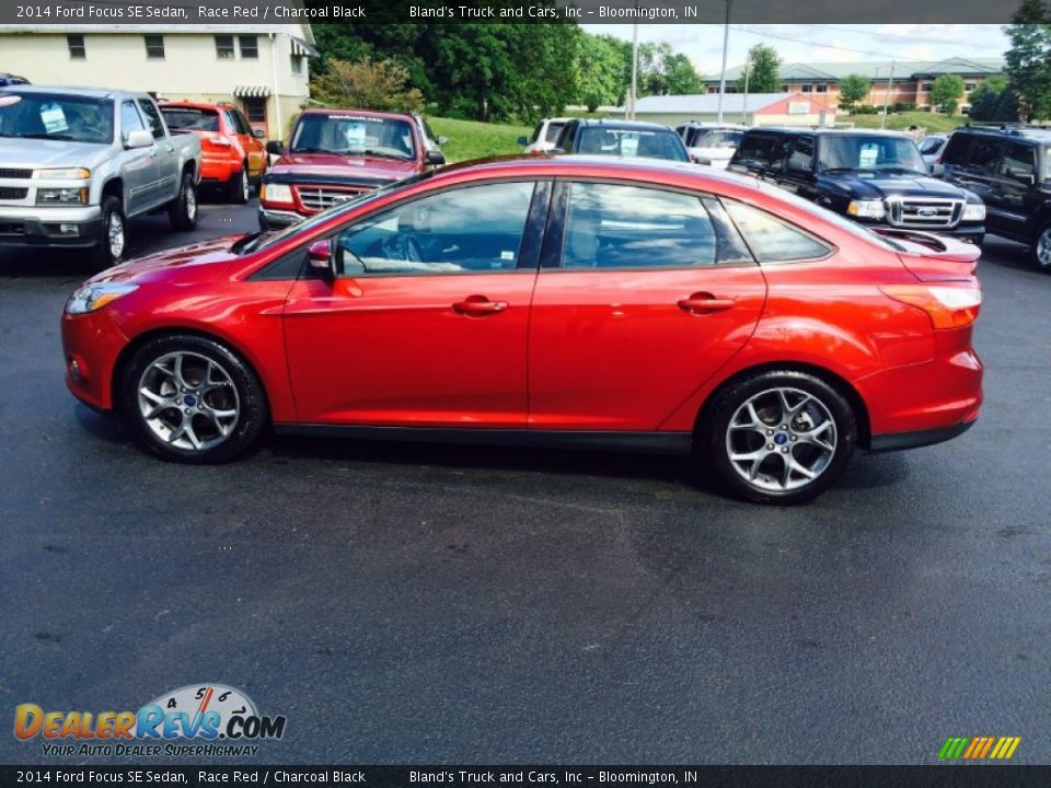 2014 Ford Focus SE Sedan Race Red / Charcoal Black Photo #3