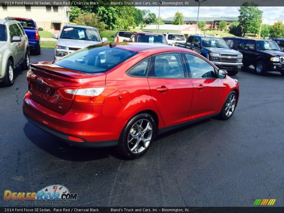 2014 Ford Focus SE Sedan Race Red / Charcoal Black Photo #4