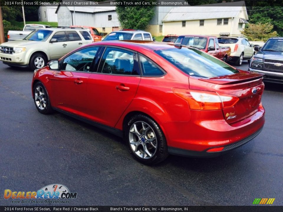 2014 Ford Focus SE Sedan Race Red / Charcoal Black Photo #6