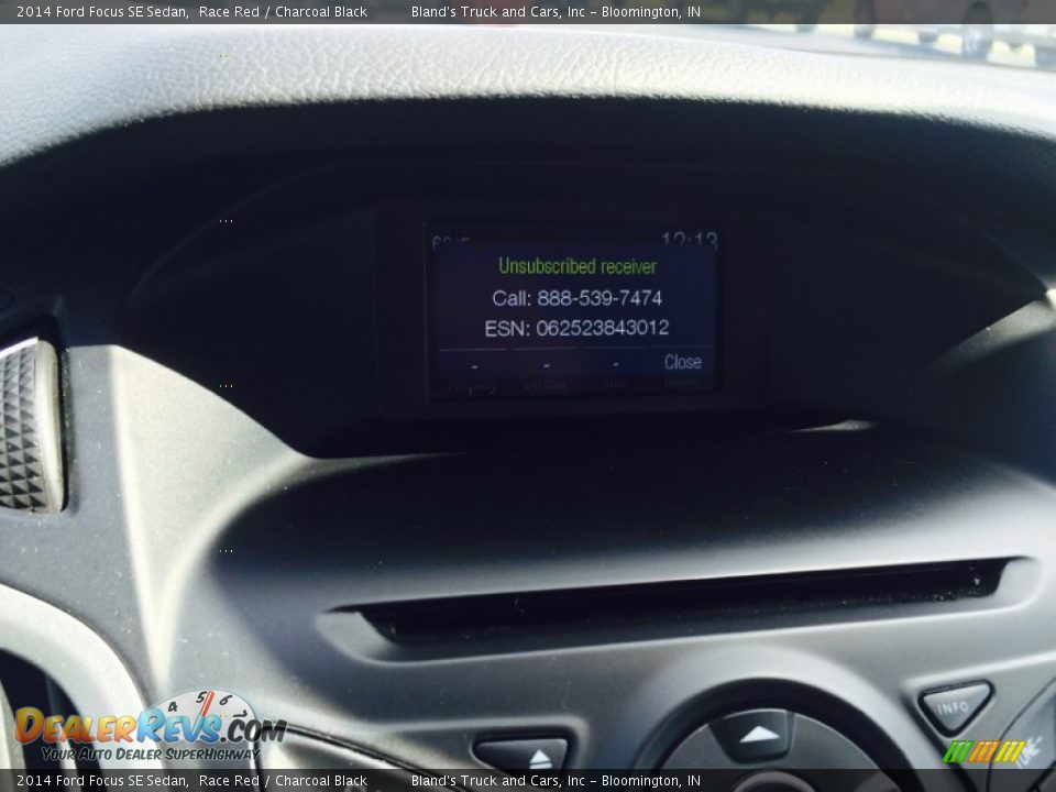 2014 Ford Focus SE Sedan Race Red / Charcoal Black Photo #10