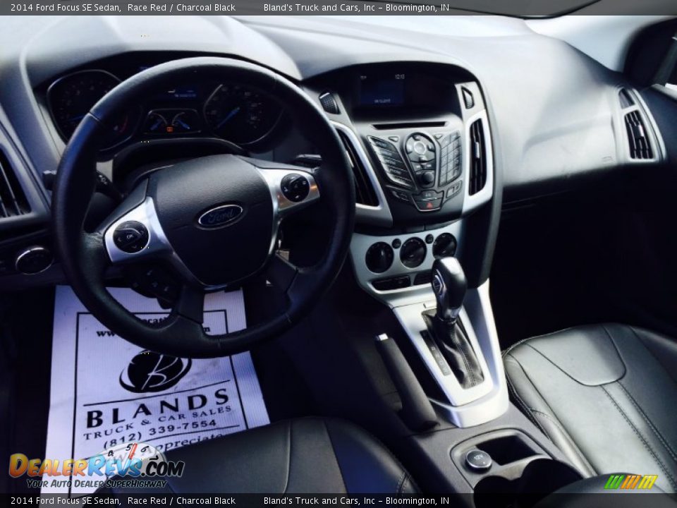 2014 Ford Focus SE Sedan Race Red / Charcoal Black Photo #11