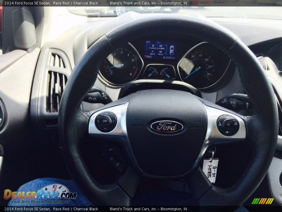 2014 Ford Focus SE Sedan Race Red / Charcoal Black Photo #13