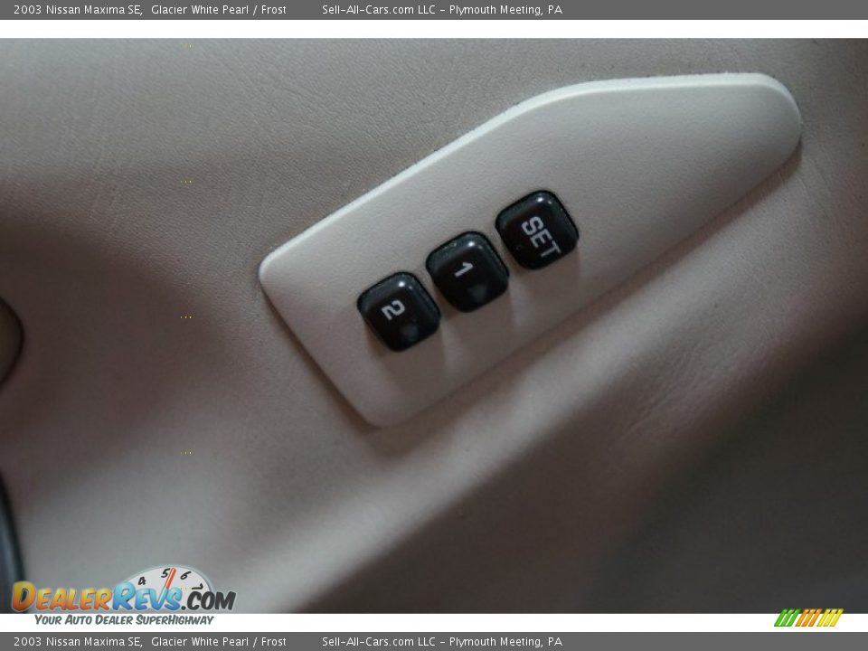 2003 Nissan Maxima SE Glacier White Pearl / Frost Photo #13
