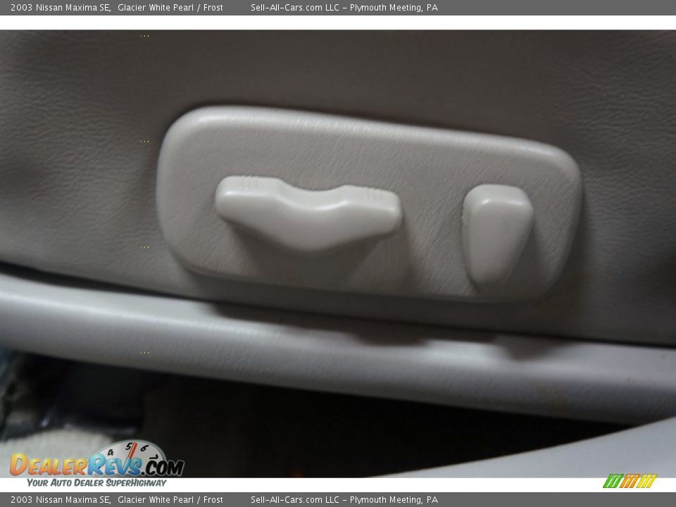 2003 Nissan Maxima SE Glacier White Pearl / Frost Photo #21