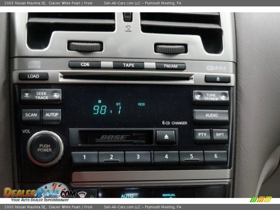 2003 Nissan Maxima SE Glacier White Pearl / Frost Photo #30
