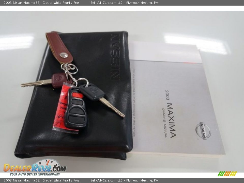 2003 Nissan Maxima SE Glacier White Pearl / Frost Photo #33