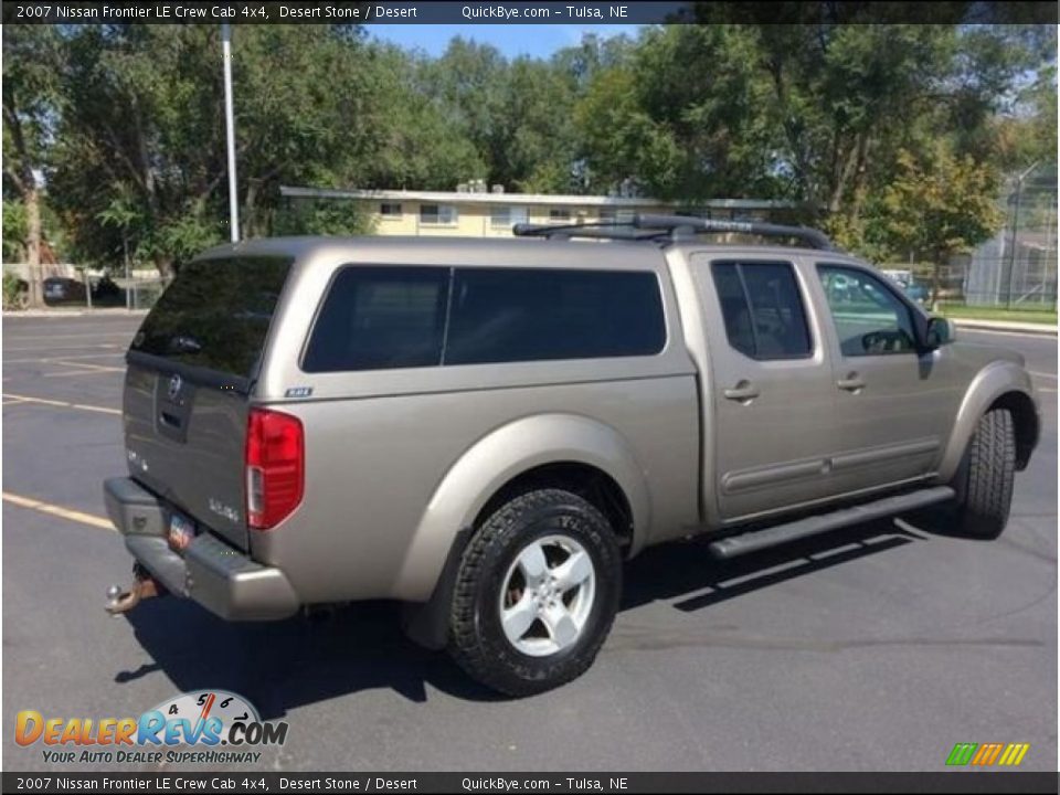 2007 Nissan Frontier LE Crew Cab 4x4 Desert Stone / Desert Photo #2