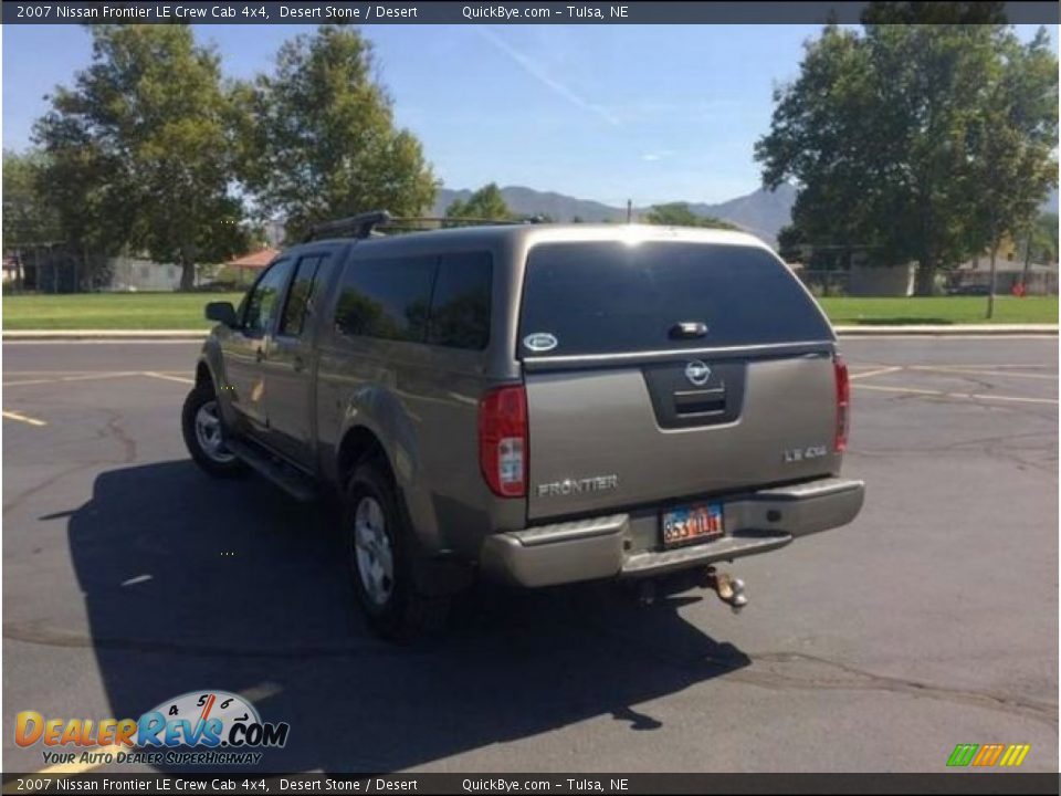 2007 Nissan Frontier LE Crew Cab 4x4 Desert Stone / Desert Photo #3