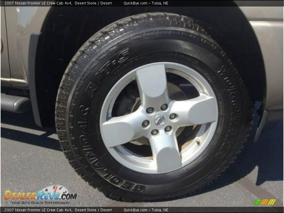 2007 Nissan Frontier LE Crew Cab 4x4 Wheel Photo #18
