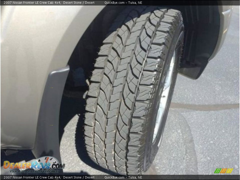 2007 Nissan Frontier LE Crew Cab 4x4 Desert Stone / Desert Photo #19