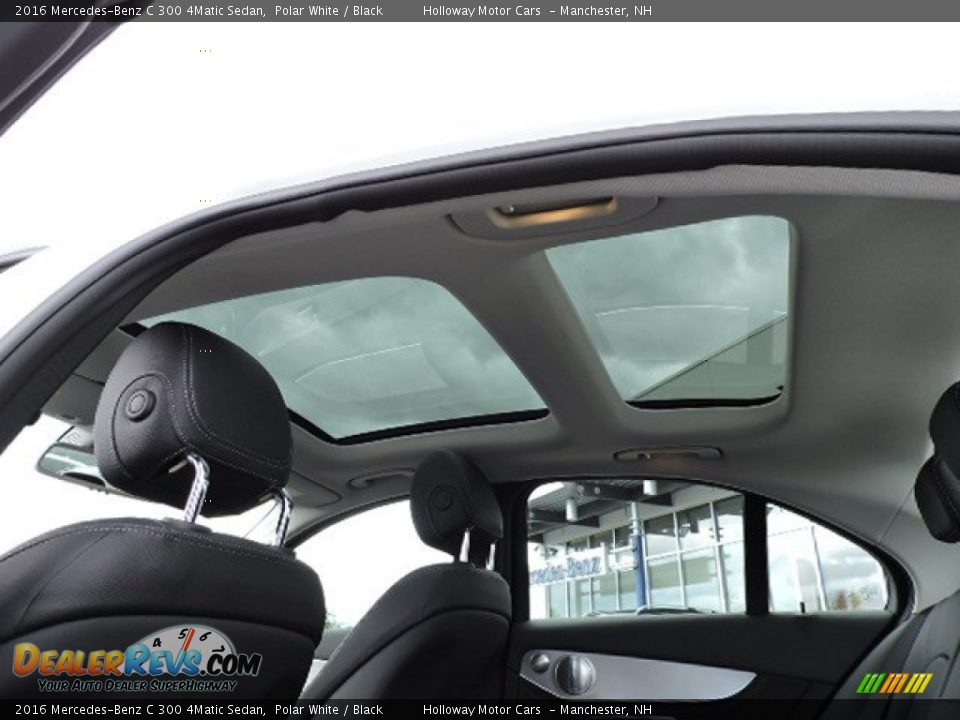 Sunroof of 2016 Mercedes-Benz C 300 4Matic Sedan Photo #9