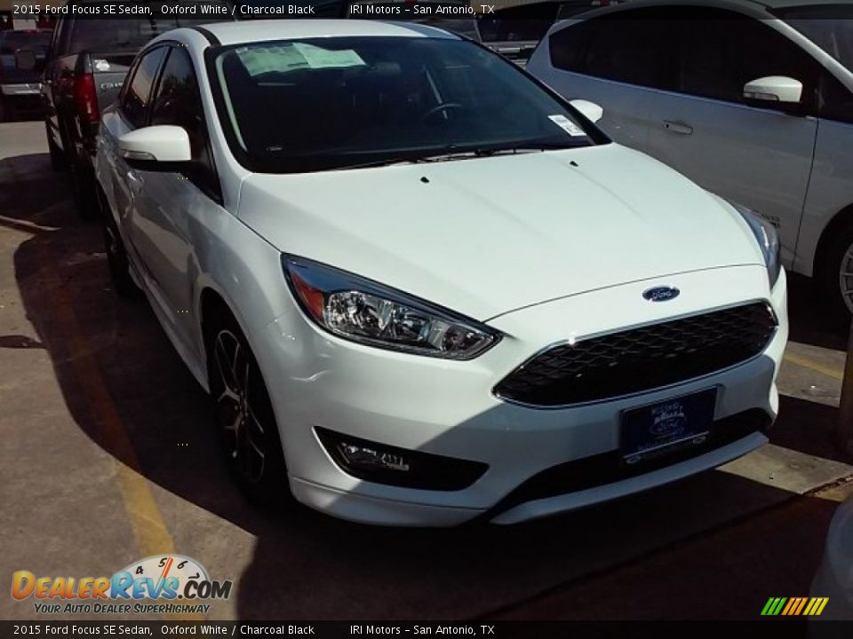 2015 Ford Focus SE Sedan Oxford White / Charcoal Black Photo #1